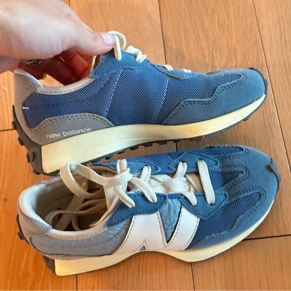 New Balance 327 Kids Sneakers Blue Size 11 - Picture 6 of 8